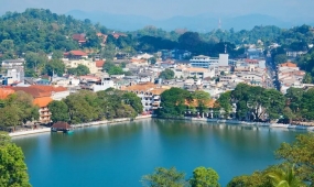 Explore Srilanka with Kandy & Colombo 