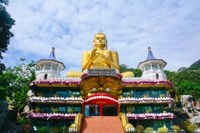 Explore Srilanka with Dambulla, Kandy, Bentota & Colombo